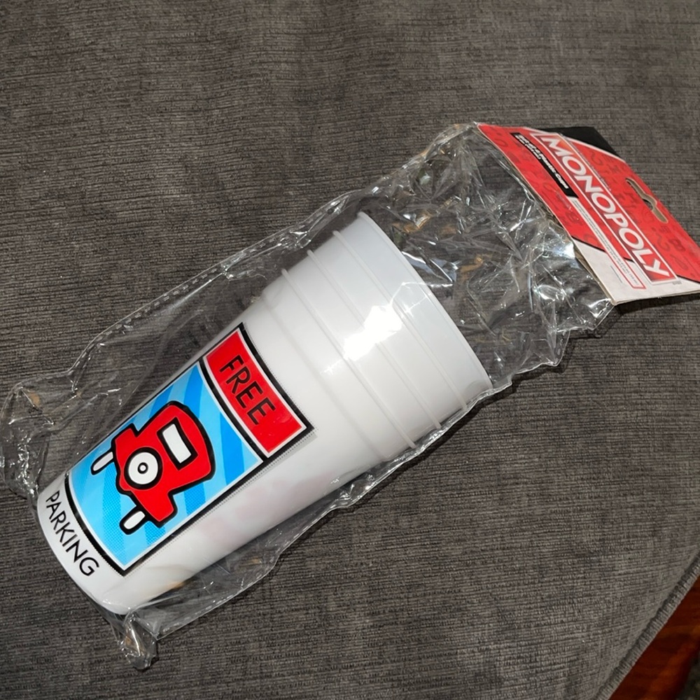 Novelty monopoly game cups (4)